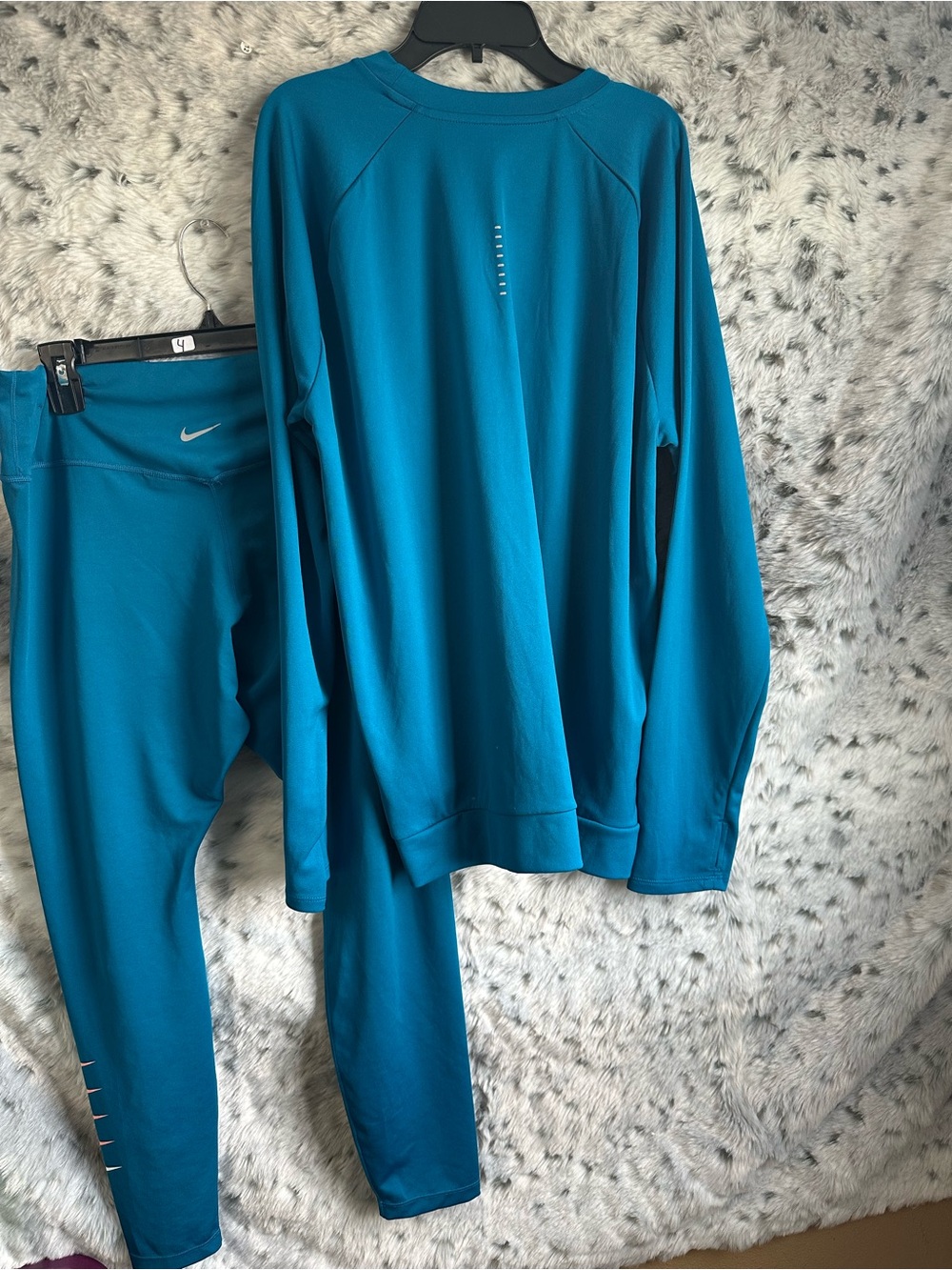 351. Nike running women’s xl 2pc set jogger - Picture 2 of 6